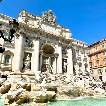 Trevi Romantic Alcova Luaran gambar