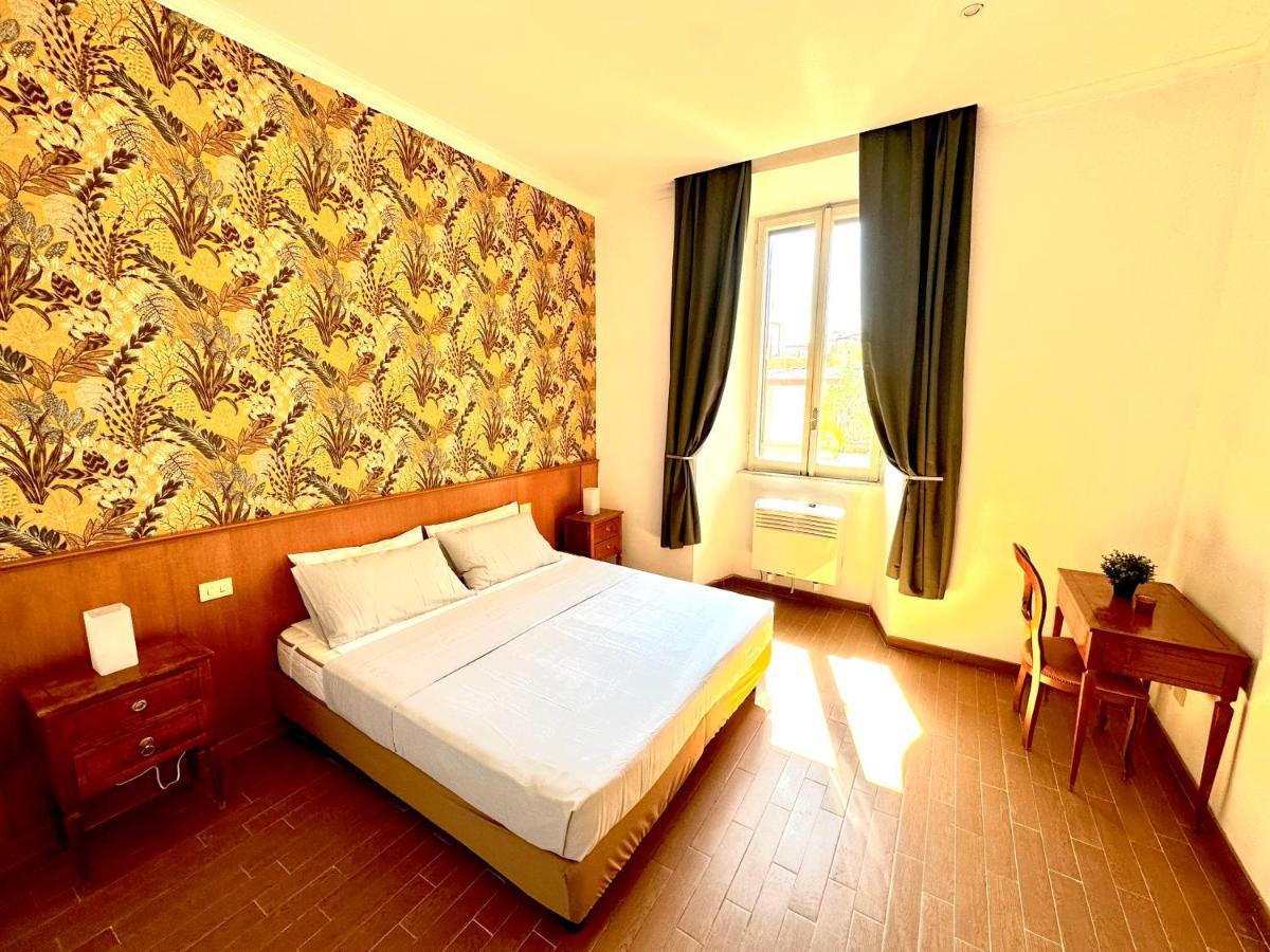 Trevi Romantic Alcova Luaran gambar
